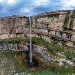 День 7. Водопад Тобот, экраноплан Лунь, древний Дербент