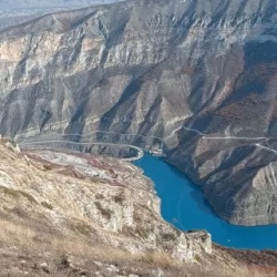 День 1. Сулакский каньон и Бархан Сары Кум.
