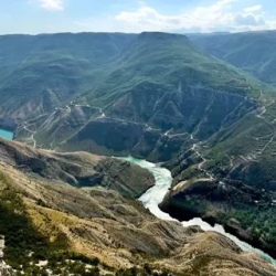 День 2. Бархан Сарыкум, Сулакский каньон