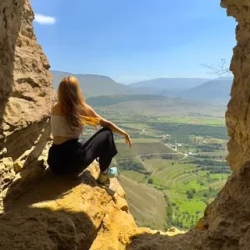 День 2. Зеленая Урахинская долина. Скалы Багди.