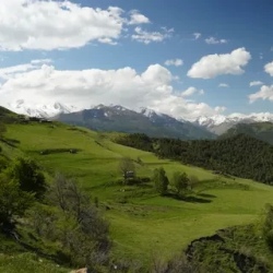 День 4. Горы, море и вечерний Дербент