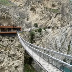 День 1. Бархан Сарыкум, Сулакский каньон, Нохъо и катер