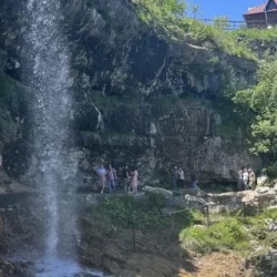День 2. Теснины, Ущелья, Водопады, Язык тролля.