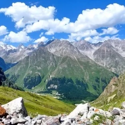 День 4. Долина реки Куллумкол, поход на Живое озеро.