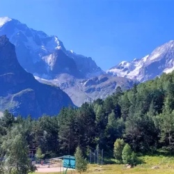 День 5. Смотровая Зеленая полка, ледник и водопад Гумачи