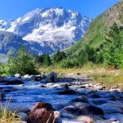 День 5. Смотровая Зеленая полка, ледник и водопад Гумачи