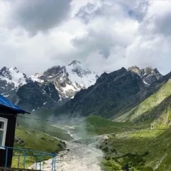 День 1. Альплагерь Безенги