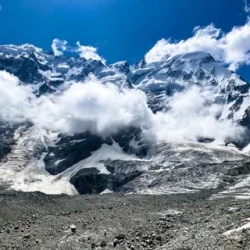 День 3. Трекинг к леднику Мижирги