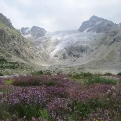День 4. Переезд в село Дзинага - ледник Караугом