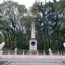 День 3. Воскресенье — экскурсия на выбор