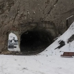 День 1. Кармадонское ущелье, Даргавс, водопады