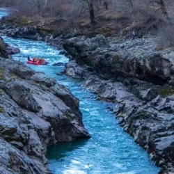 День 4. Зимний сплав и переезд в Гуамку