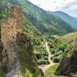 День 3. Владикавказ, башни Ингушетии и вечерний Грозный
