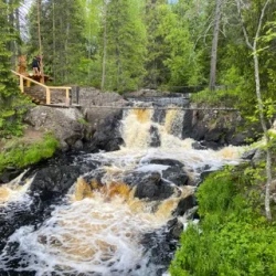 День 1. Встреча, Рукеала