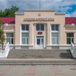 День 1. Встреча и размещение.