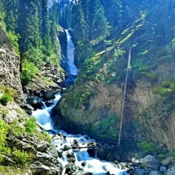 День 4. Каракол, Ущелье Барскоон и плато Арабель