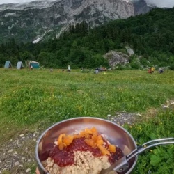 День 3. Переход к приюту Фишт.