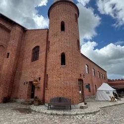 День 4. Замок Нойхаузен + сыроварня Schaakendorf