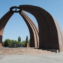 День 2. От столицы до бирюзового Иссык-Куля.