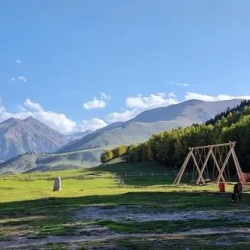 День 3. Иссык-Куль: от петроглифов до хвойного царства