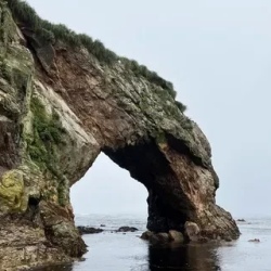 День 4. Скалы, арки и легенды восточного побережья