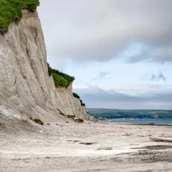 День 3. Черные Пляжи, Белые Скалы и Целебные Воды