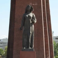 День 1. Прибытие и знакомство с Бишкеком.