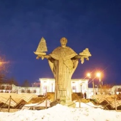 День 1. Прибытие, обзорная экскурсия по Мурманску
