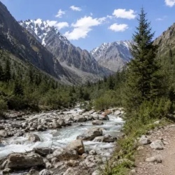 День 8. Бишкек — Ала-Арча — перелёт в Душанбе