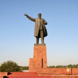 День 1. Прибытие в Ош. Ош - Афлатун (350 км, 7 ч).