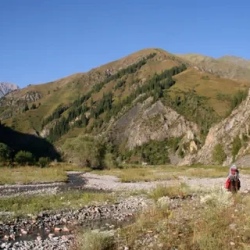 День 7. Кыла-Кёль Сары-Челек(1,5 км).Переезд в Ош 320км
