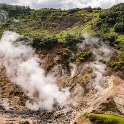 День 3. Горячие Источники, Гейзеры И Водопад Спокойный