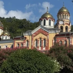 День 7. Новый Афон, монастырь, станция Псырцха, пещера