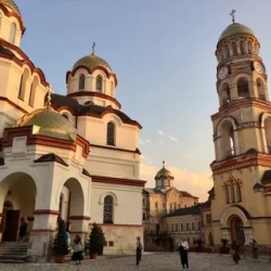 День 2. Новый Афон