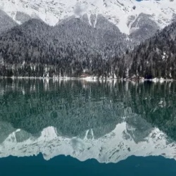 День 2. Высокогорное озеро Рица и Гегский водопад