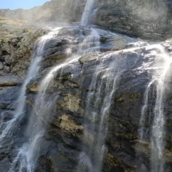 День 4. Пик Клык, водопад Львиная лапа,возвращение на базу