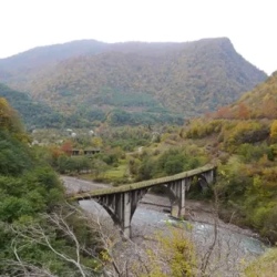 День 4. Киндги, Ткуарчал, Акармара, водопады