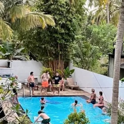 День 8. Серфинг. Pool party