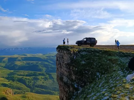 Легенды гор, водопады и вершины Эльбруса за 5 дней