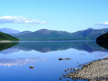 Вертолётная экспедиция на озеро Джека Лондона