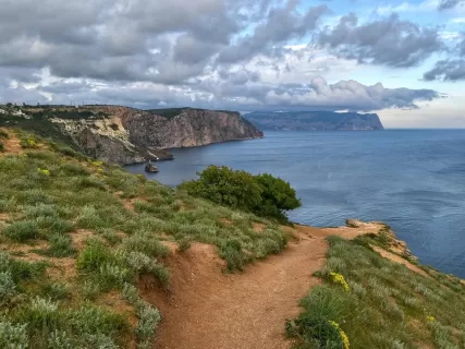 Большая Байдарская тропа: От зубцов Ай-Петри до моря в Балаклаве