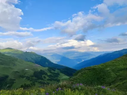 Абхазия: там, где обнимают горы