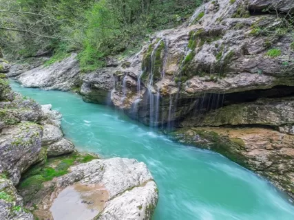 Адыгея: ущелья, водопады, альпийские луга