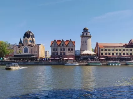 Куршская коса, Малые города и балтийские закаты