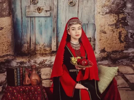 Обзорная экскурсия по Еревану и фотосессия в армянских традиционных костюмах Тараз