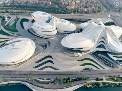 Баку души: традиции, вкусы и огни Каспия