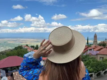 Грузия - веселый молодежный и комфортный тур (винодельни, мастер-класс, горы и море)