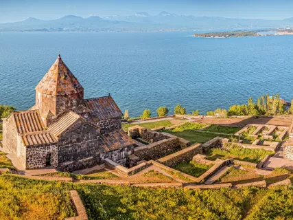 Армения: горы, древности и душа Кавказа