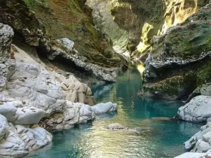 Каньоны и водопады западной Грузии из Кутаиси