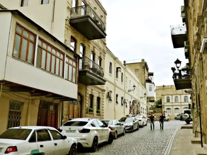 Три дня в стране огней: от вечного пламени до марсианских гор